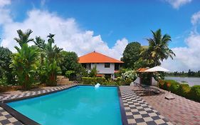 Green Palace Ayurveda Resort, Alleppey