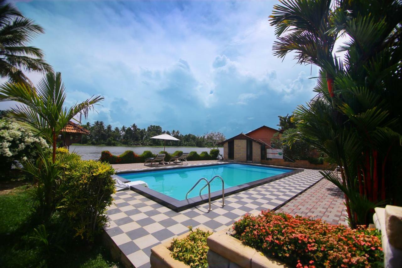 Green Palace Ayurveda Resort, Alleppey Alappuzha Dış mekan fotoğraf